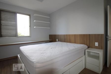 Suíte de apartamento para alugar com 2 quartos, 75m² em Campo Belo, São Paulo