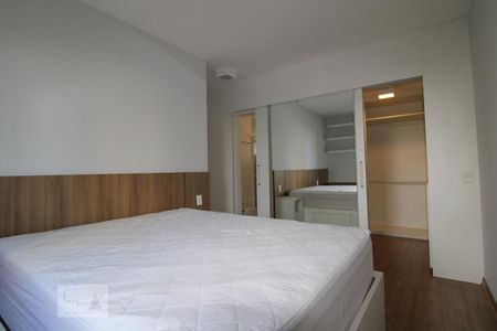 Suíte de apartamento para alugar com 2 quartos, 75m² em Campo Belo, São Paulo