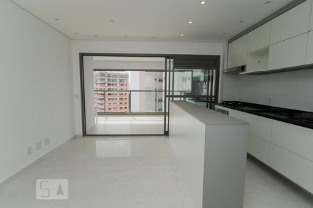 Sala de apartamento para alugar com 2 quartos, 69m² em Vila Romana, São Paulo