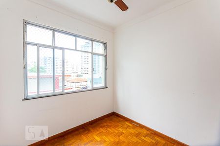 Quarto 1 de apartamento para alugar com 3 quartos, 110m² em Santa Rosa, Niterói