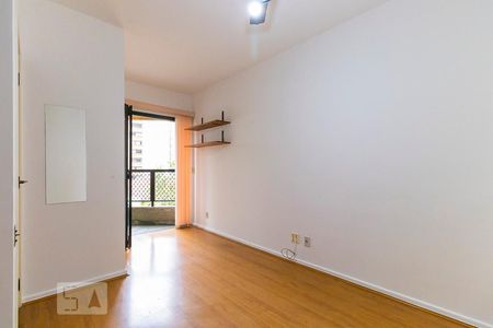 Quarto de apartamento à venda com 1 quarto, 55m² em Centro, Campinas