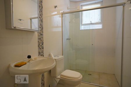 Sala - Banheiro de casa à venda com 6 quartos, 500m² em Três Figueiras, Porto Alegre