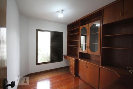 Quarto 1 de apartamento para alugar com 3 quartos, 110m² em Vila Gumercindo, São Paulo