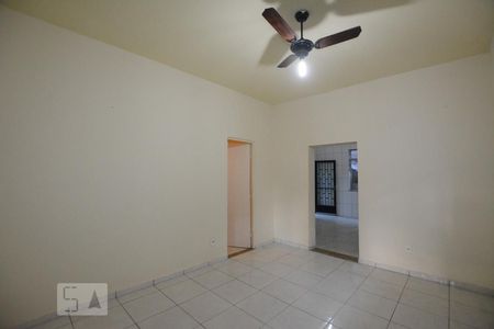 Sala de casa à venda com 2 quartos, 120m² em Braz de Pina, Rio de Janeiro
