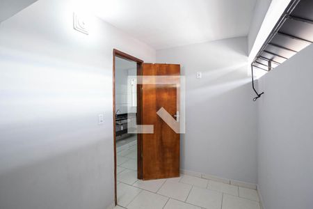 Quarto  de kitnet/studio para alugar com 1 quarto, 25m² em Santa Efigênia, Belo Horizonte