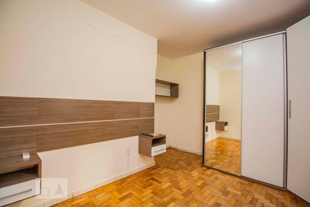 Quarto 1 de apartamento para alugar com 2 quartos, 80m² em Cristo Redentor, Porto Alegre