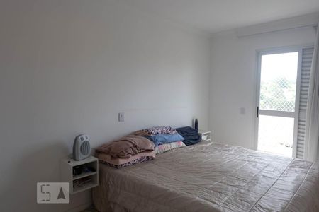 Suíte de casa de condomínio para alugar com 3 quartos, 180m² em Jardim Barbacena, Cotia