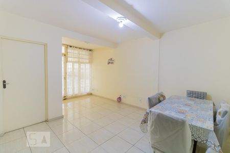 Sala de casa à venda com 4 quartos, 141m² em Jardim Ponte Rasa, São Paulo