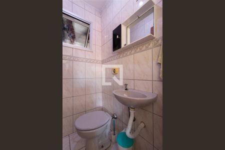 Lavabo de casa de condomínio para alugar com 2 quartos, 60m² em Vila Princesa Isabel, São Paulo