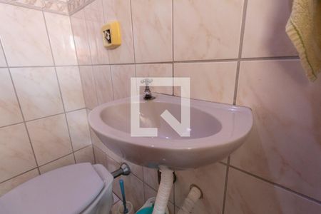 Lavabo de casa de condomínio para alugar com 2 quartos, 60m² em Vila Princesa Isabel, São Paulo