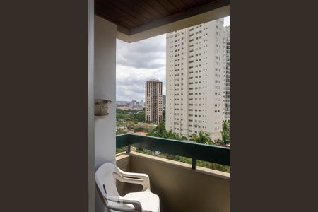 Varanda de apartamento para alugar com 3 quartos, 79m² em Vila Sofia, São Paulo