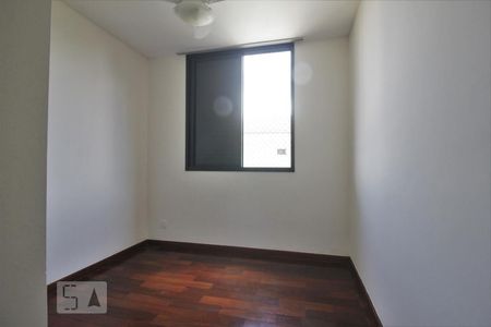 Quarto 1 de apartamento para alugar com 3 quartos, 88m² em Jardim Londrina, São Paulo