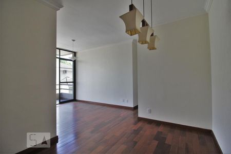 Sala de apartamento para alugar com 3 quartos, 88m² em Jardim Londrina, São Paulo