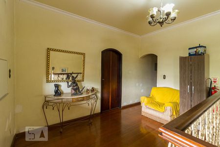 Hall de casa para alugar com 6 quartos, 480m² em Campo Grande, Rio de Janeiro