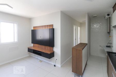 Sala de apartamento para alugar com 2 quartos, 41m² em Sítio da Figueira, São Paulo