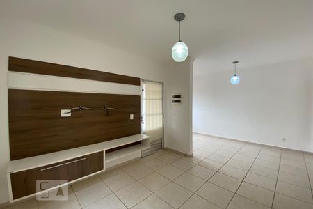 Sala de casa de condomínio para alugar com 2 quartos, 82m² em Recreio Marajoara, Sorocaba