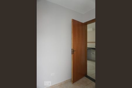 Quarto 2 de apartamento para alugar com 2 quartos, 40m² em Parque Paineiras, São Paulo