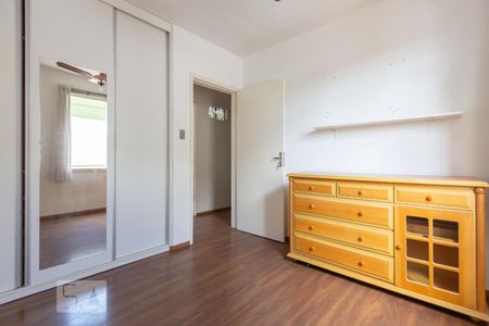 Quarto 2 de apartamento à venda com 2 quartos, 62m² em Medianeira, Porto Alegre