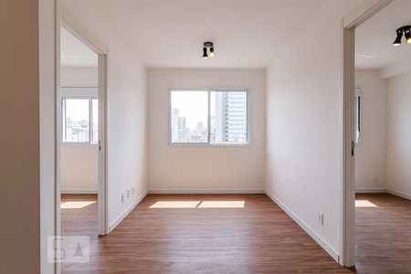 Sala de apartamento para alugar com 2 quartos, 37m² em Liberdade, São Paulo