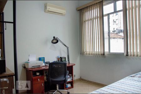 Quarto de apartamento para alugar com 2 quartos, 75m² em Centro, Rio de Janeiro