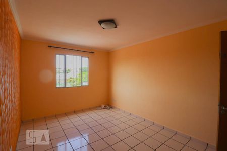 Sala de apartamento para alugar com 2 quartos, 63m² em Jardim Cocaia, Guarulhos