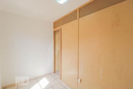 Dormitório 1 de apartamento para alugar com 2 quartos, 63m² em Jardim Cocaia, Guarulhos