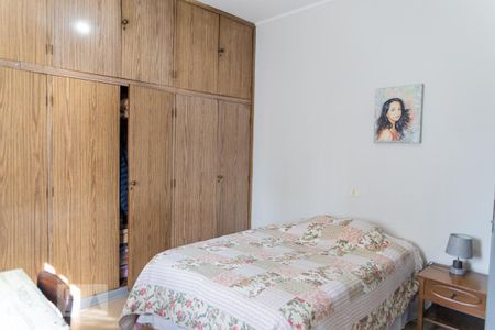 Casa à venda com 221m², 3 quartos e 3 vagas Casa à venda com 221m², 3 quartos e 3 vagasSuíte