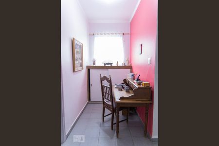 Casa à venda com 221m², 3 quartos e 3 vagas Casa à venda com 221m², 3 quartos e 3 vagasCorredor
