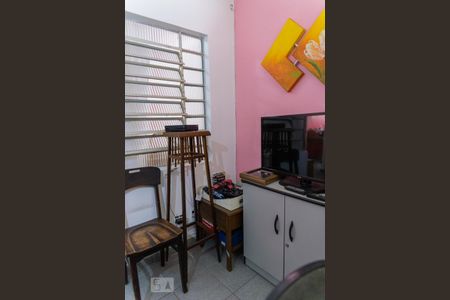 Casa à venda com 221m², 3 quartos e 3 vagas Casa à venda com 221m², 3 quartos e 3 vagasEscritório