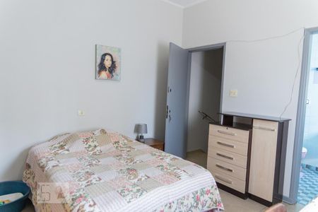 Casa à venda com 221m², 3 quartos e 3 vagas Casa à venda com 221m², 3 quartos e 3 vagasSuíte
