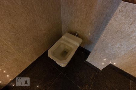 Lavabo 1 de casa de condomínio para alugar com 5 quartos, 480m² em Jardim Passárgada I, Cotia