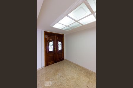 Casa de condomínio para alugar com 480m², 5 quartos e 3 vagas Casa de condomínio para alugar com 480m², 5 quartos e 3 vagasDetalhe - Sala