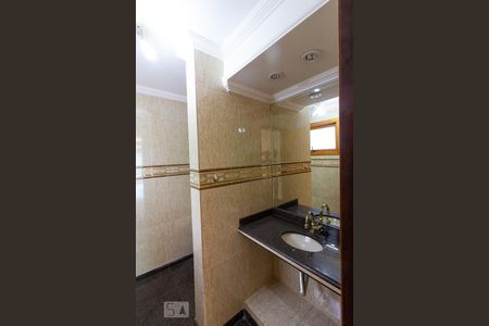 Casa de condomínio para alugar com 480m², 5 quartos e 3 vagas Casa de condomínio para alugar com 480m², 5 quartos e 3 vagasLavabo 2