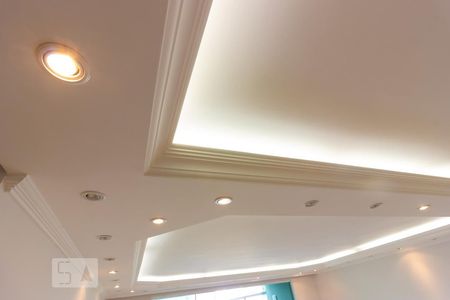 Casa de condomínio para alugar com 480m², 5 quartos e 3 vagas Casa de condomínio para alugar com 480m², 5 quartos e 3 vagasDetalhe - Sala