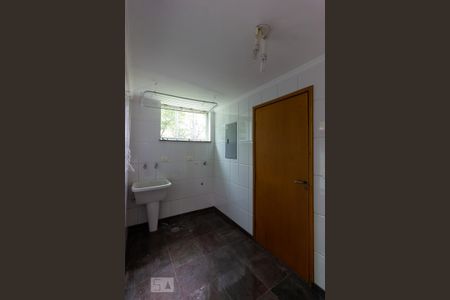 Casa de condomínio para alugar com 480m², 5 quartos e 3 vagas Casa de condomínio para alugar com 480m², 5 quartos e 3 vagasLavanderia