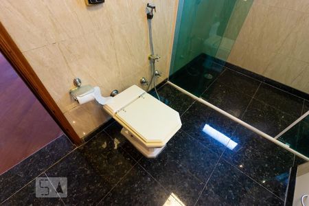 Casa de condomínio para alugar com 480m², 5 quartos e 3 vagas Casa de condomínio para alugar com 480m², 5 quartos e 3 vagasBanheiro - Suite 5