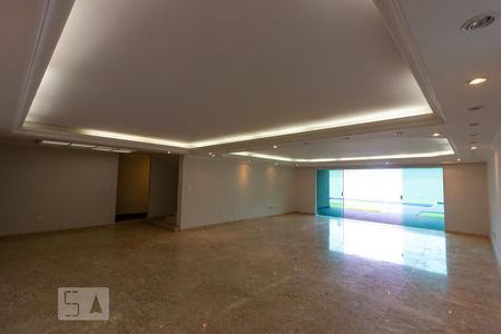 Casa de condomínio para alugar com 480m², 5 quartos e 3 vagas Casa de condomínio para alugar com 480m², 5 quartos e 3 vagasSala Estar e Jantar