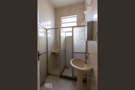 Banheiro de kitnet/studio à venda com 1 quarto, 30m² em Flamengo, Rio de Janeiro