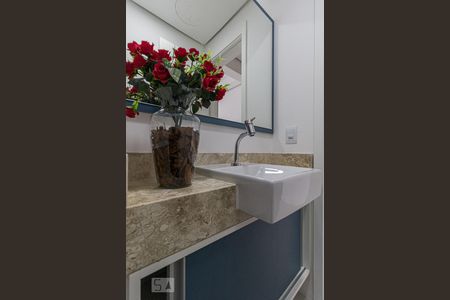 Lavabo de apartamento à venda com 1 quarto, 48m² em Cristo Redentor, Porto Alegre