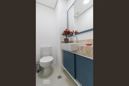 Lavabo de apartamento à venda com 1 quarto, 48m² em Cristo Redentor, Porto Alegre