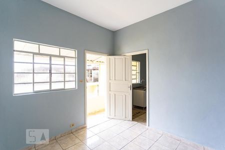 Sala de casa à venda com 1 quarto, 250m² em Umuarama, Osasco