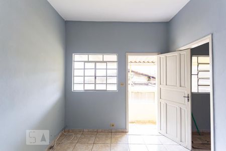 Sala de casa à venda com 1 quarto, 250m² em Umuarama, Osasco