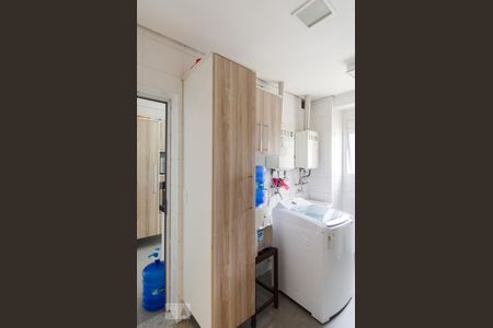 Apartamento à venda com 239m², 4 quartos e 4 vagas Apartamento à venda com 239m², 4 quartos e 4 vagasÁrea de serviço