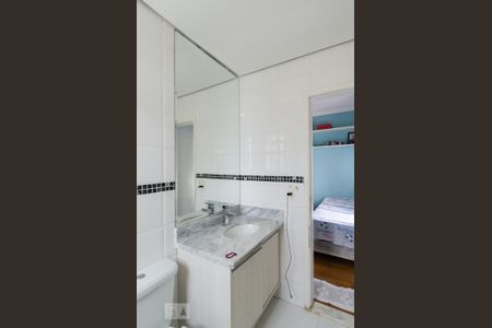 Apartamento à venda com 239m², 4 quartos e 4 vagas Apartamento à venda com 239m², 4 quartos e 4 vagasBanheiro da suíte 1