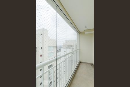 Apartamento à venda com 239m², 4 quartos e 4 vagas Apartamento à venda com 239m², 4 quartos e 4 vagasVaranda