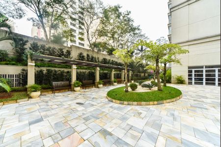 Apartamento à venda com 239m², 4 quartos e 4 vagas Apartamento à venda com 239m², 4 quartos e 4 vagasÁrea comum