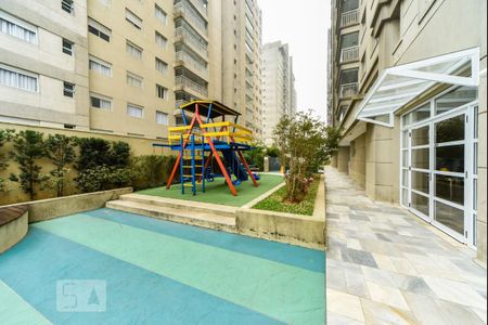 Apartamento à venda com 239m², 4 quartos e 4 vagas Apartamento à venda com 239m², 4 quartos e 4 vagasÁrea comum