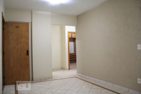 Sala de apartamento para alugar com 2 quartos, 60m² em Setor Bueno, Goiânia