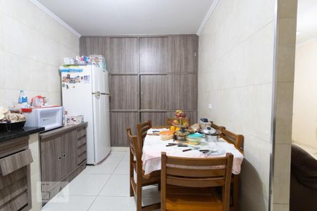 Casa à venda com 429m², 5 quartos e 1 vaga Casa à venda com 429m², 5 quartos e 1 vagaCozinha