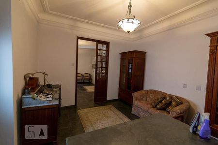 Sala de casa à venda com 5 quartos, 350m² em Tijuca, Rio de Janeiro